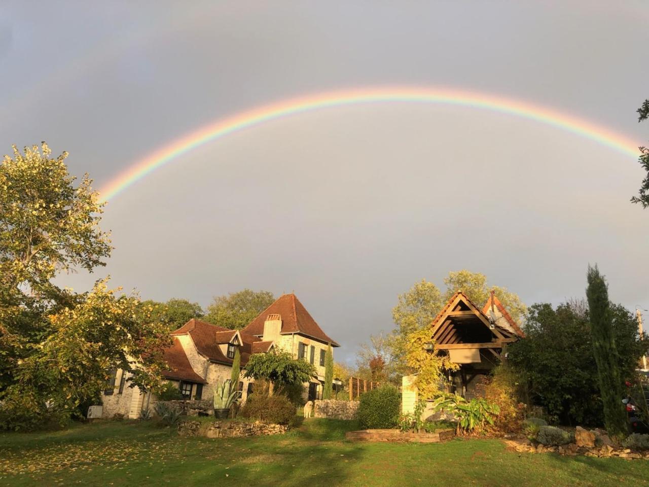 Maison De Campagne Avec Piscine Beduer Exterior foto